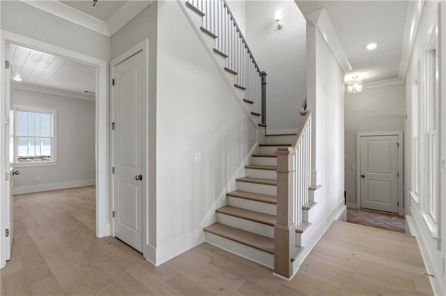 Spacious, unfurnished interior of a new home in , Alpharetta (Image 26).