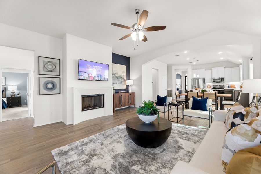 Representative furnished interior of a home built from the Concept 2065 by Risewell Homes in Summer Crest, Fort Worth (Image 17).