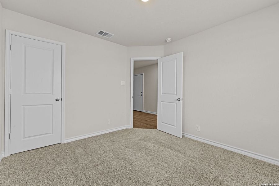 Spacious, unfurnished interior of a new home in Redbird Ranch, San Antonio (Image 14).