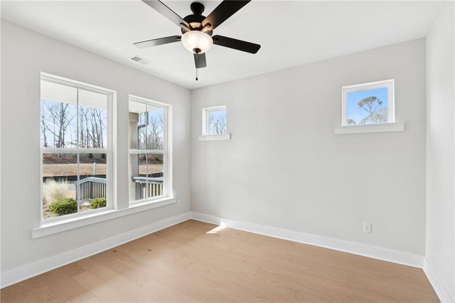Spacious, unfurnished interior of a new home in Settingdown Farms, Cumming (Image 8).