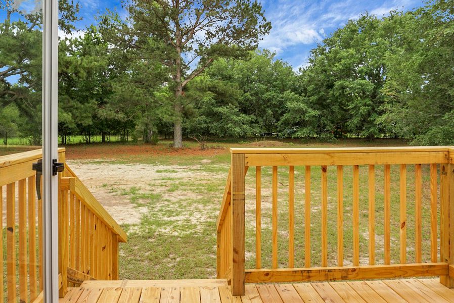 Exterior details and patio area of a home in , Eutawville (Image 28).