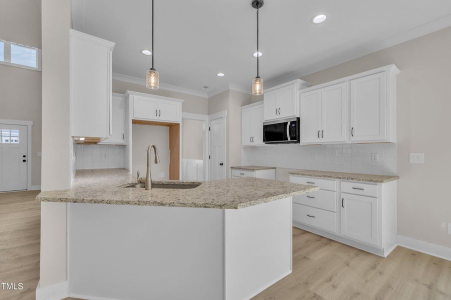 18-358 Coats Rdg Dr-23