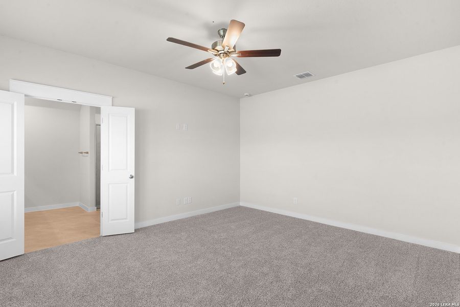 Spacious, unfurnished interior of a new home in Prairie Green, Converse (Image 20).