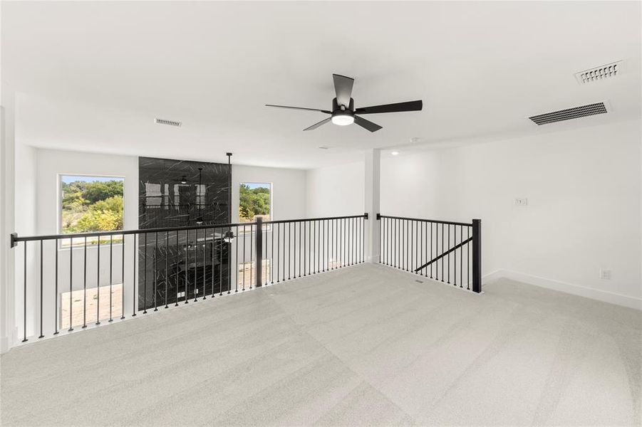 24. 8236 Caprock - Game (2) 24. 8236 Caprock - Game (2)