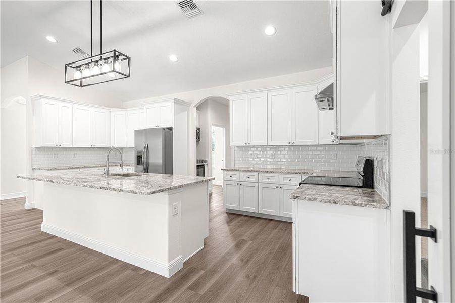 Furnished interior view inside a new home in , Dunnellon (Image 10).