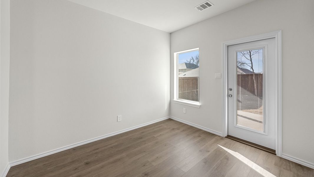 Spacious, unfurnished interior of a new home in Riverfield, Josephine (Image 31).