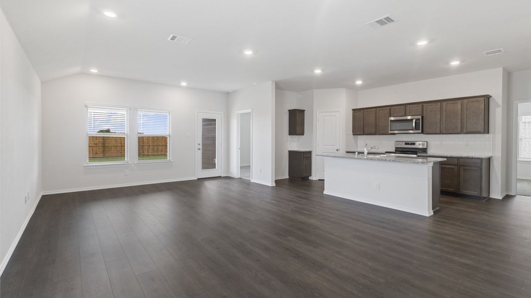 Spacious, unfurnished interior of a new home in Stonewyck Farms, Ennis (Image 15). Spacious, unfurnished interior of a new home in Stonewyck Farms, Ennis (Image 15).