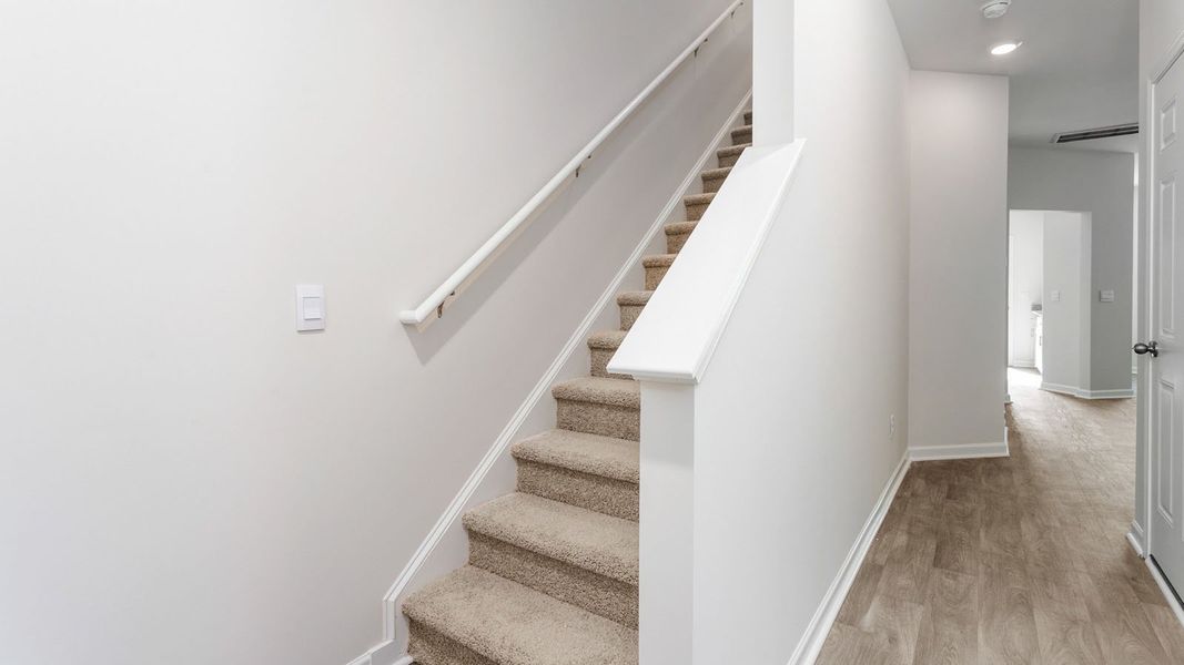 Spacious, unfurnished interior of a new home in Henley Ridge, Graham (Image 10).