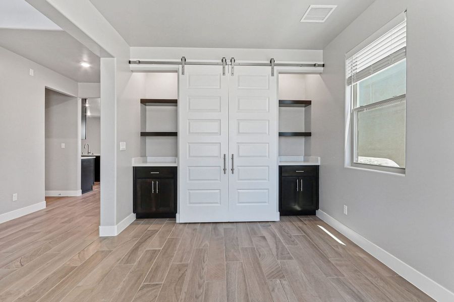 Spacious, unfurnished interior of a new home in The View at Desert Springs | Thoughtful Collection, El Paso (Image 9). Spacious, unfurnished interior of a new home in The View at Desert Springs | Thoughtful Collection, El Paso (Image 9).