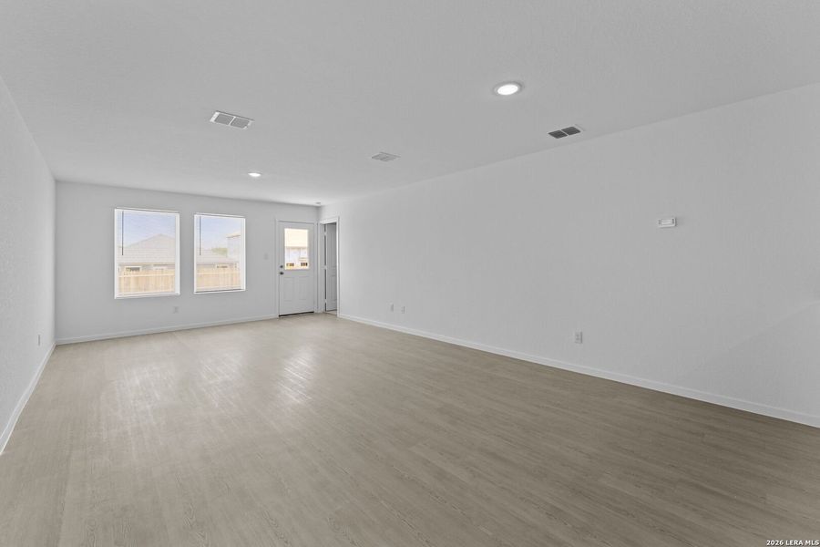 Spacious, unfurnished interior of a new home in Hidden Oasis, San Antonio (Image 17). Spacious, unfurnished interior of a new home in Hidden Oasis, San Antonio (Image 17).