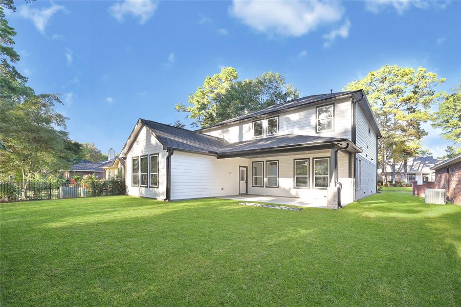 Exterior details and patio area of a home in , Montgomery (Image 23).