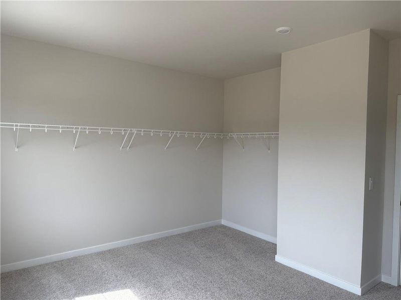 Spacious, unfurnished interior of a new home in Rosewood Lake Estates, Hoschton (Image 74).