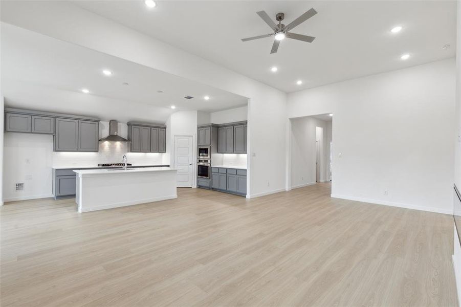 Spacious, unfurnished interior of a new home in Windmore, Princeton (Image 25). Spacious, unfurnished interior of a new home in Windmore, Princeton (Image 25).