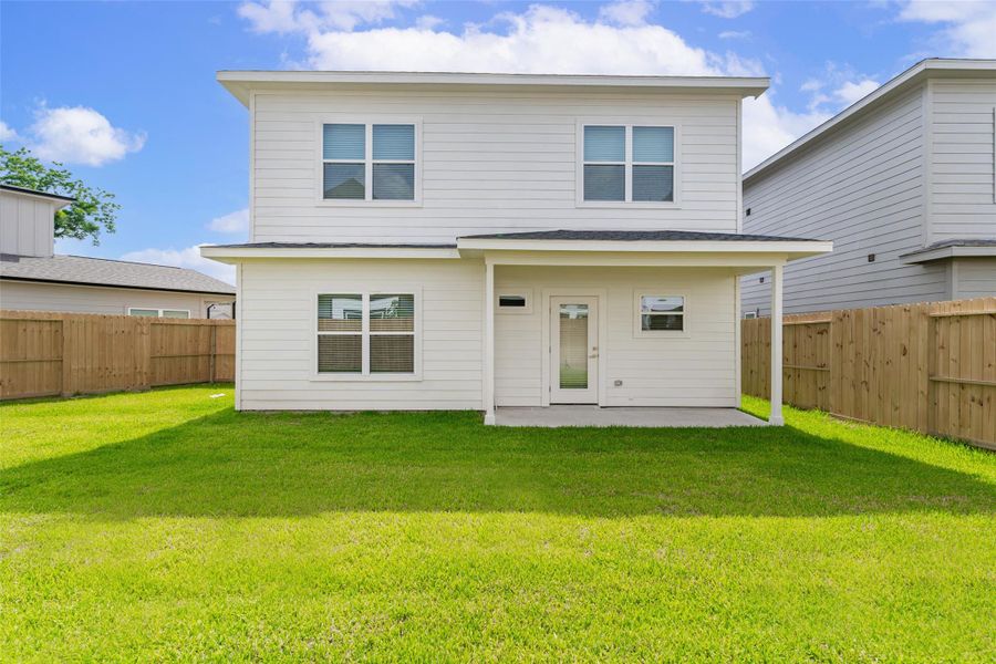Image 9 of a home in Avenue Park.