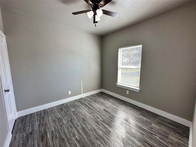 Spacious, unfurnished interior of a new home in , Sulphur Springs (Image 14).