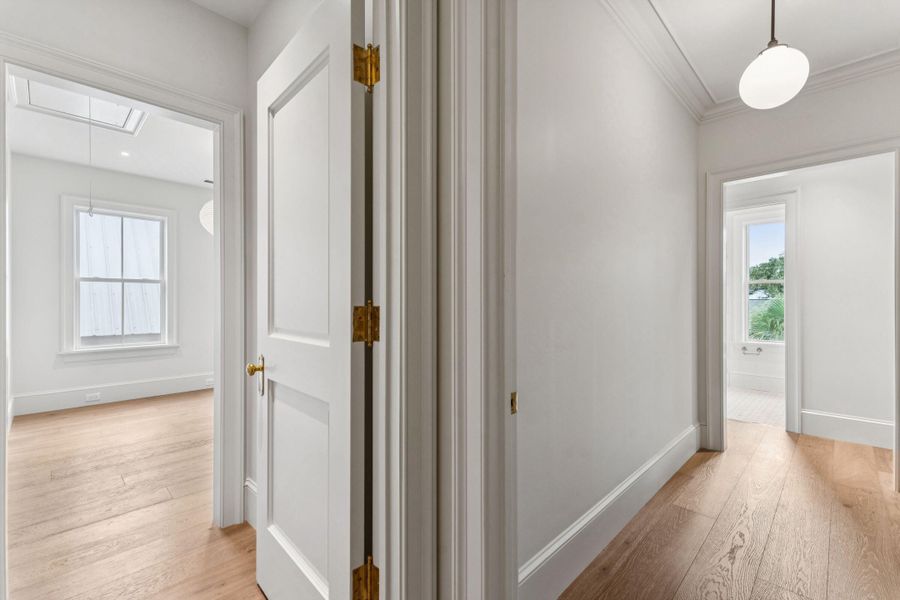 Spacious, unfurnished interior of a new home in , Charleston (Image 20).