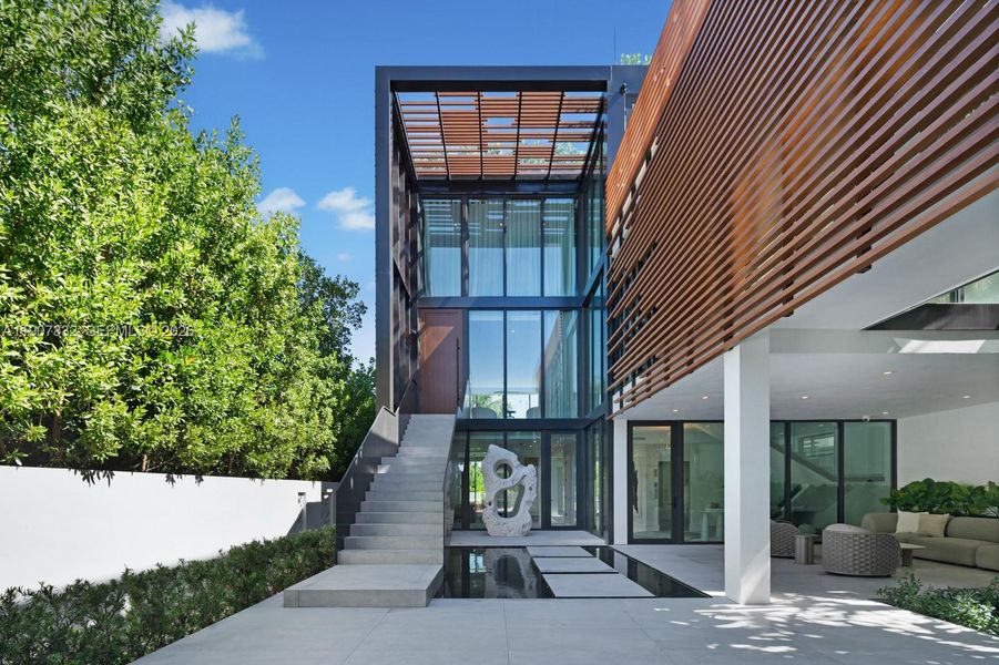Condo located in Miami Beach, FL showcasing its design and architecture (Image 34). Condo located in Miami Beach, FL showcasing its design and architecture (Image 34).