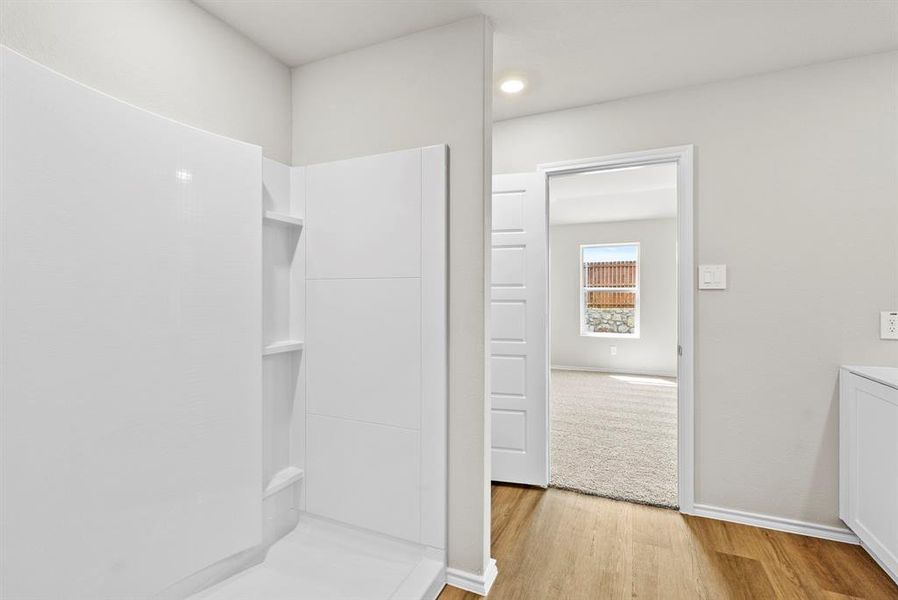 Spacious, unfurnished interior of a new home in Sunnycreek, Crowley (Image 26).