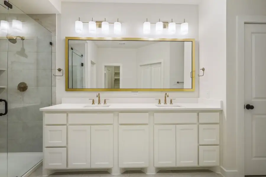 3160 Sir River - Primary Bathroom