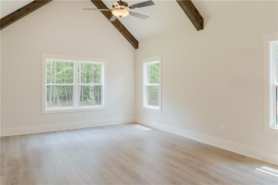 Spacious, unfurnished interior of a new home in St. Regis, Oxford (Image 22).