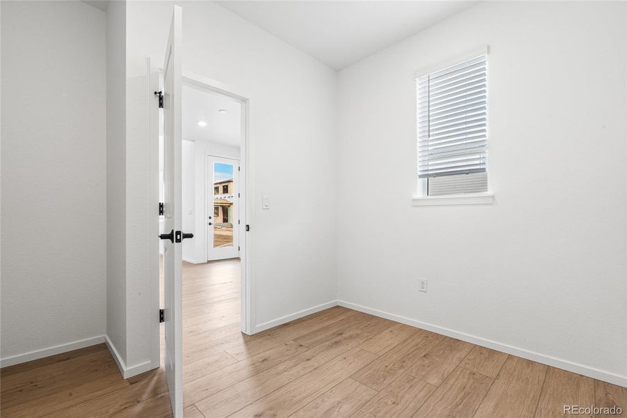 Spacious, unfurnished interior of a new home in Harvest Crossing, Aurora (Image 26).