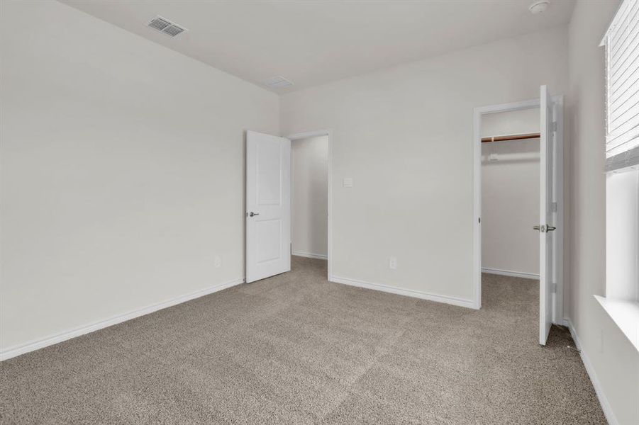 Spacious, unfurnished interior of a new home in The Landing at Hidden Lakes, McKinney (Image 34). Spacious, unfurnished interior of a new home in The Landing at Hidden Lakes, McKinney (Image 34).