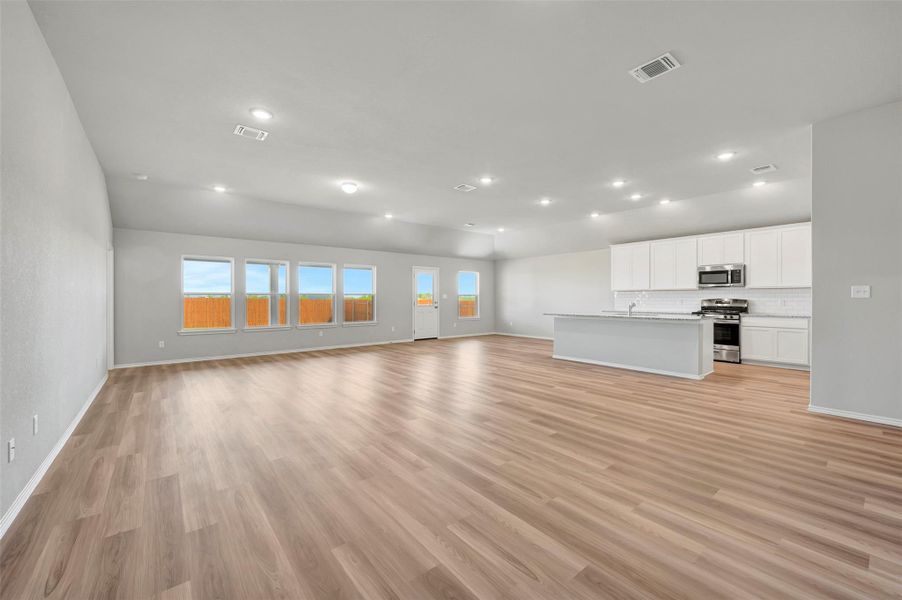 Spacious, unfurnished interior of a new home in Carillon, Manor (Image 16).