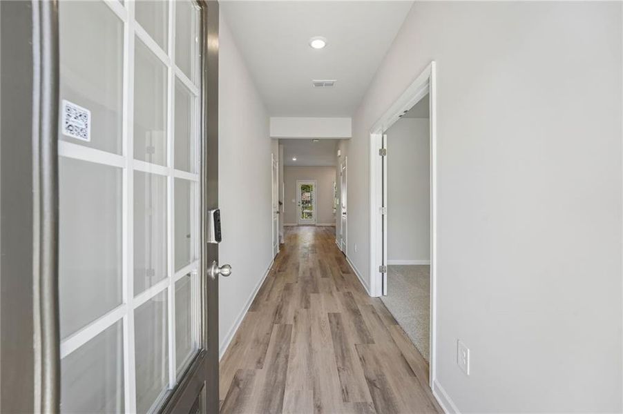 Spacious, unfurnished interior of a new home in Ivey Township, Dallas (Image 38).