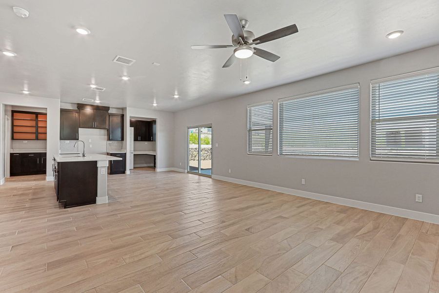 Spacious, unfurnished interior of a new home in The View at Desert Springs | Thoughtful Collection, El Paso (Image 15). Spacious, unfurnished interior of a new home in The View at Desert Springs | Thoughtful Collection, El Paso (Image 15).