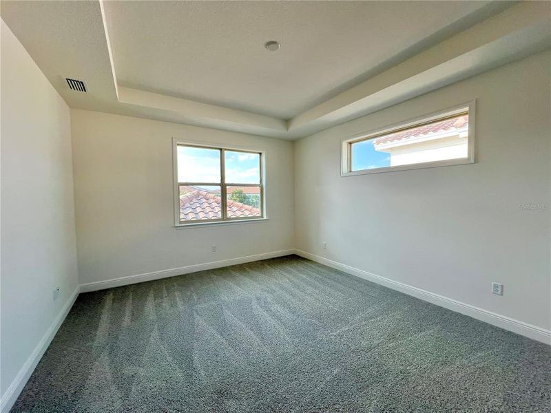 Spacious, unfurnished interior of a new home in , Orlando (Image 35).