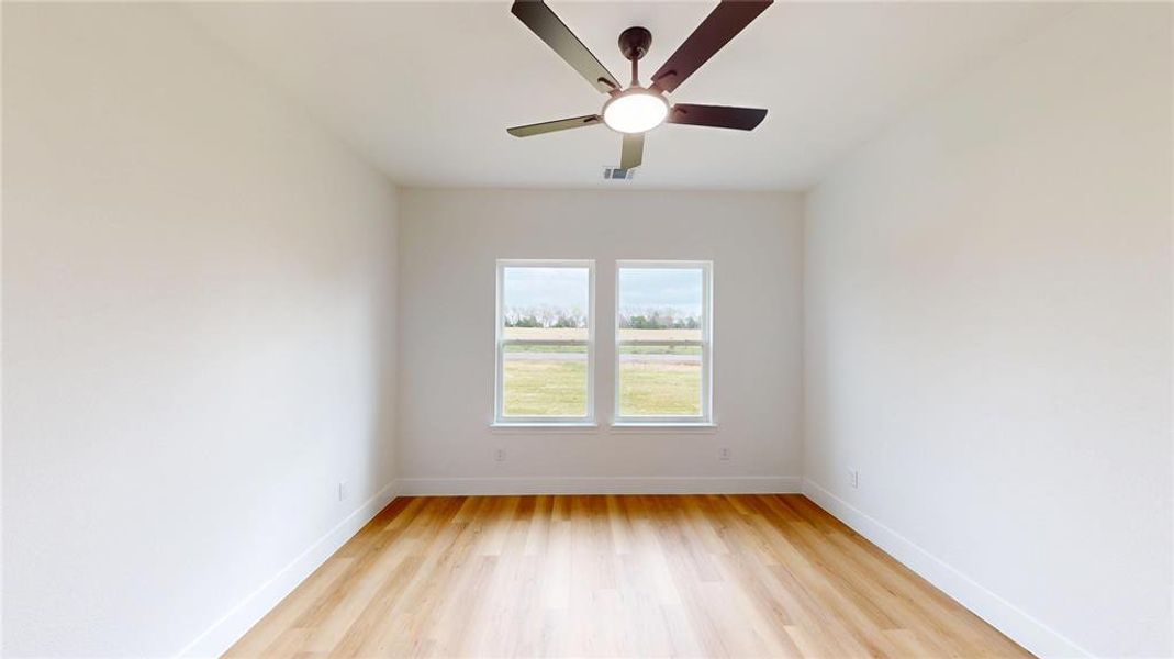 Spacious, unfurnished interior of a new home in , Greenville (Image 19).