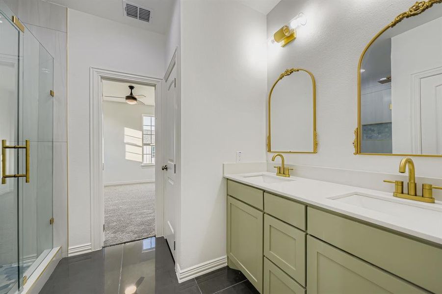 Furnished interior view inside a new home in , Grand Prairie (Image 5).