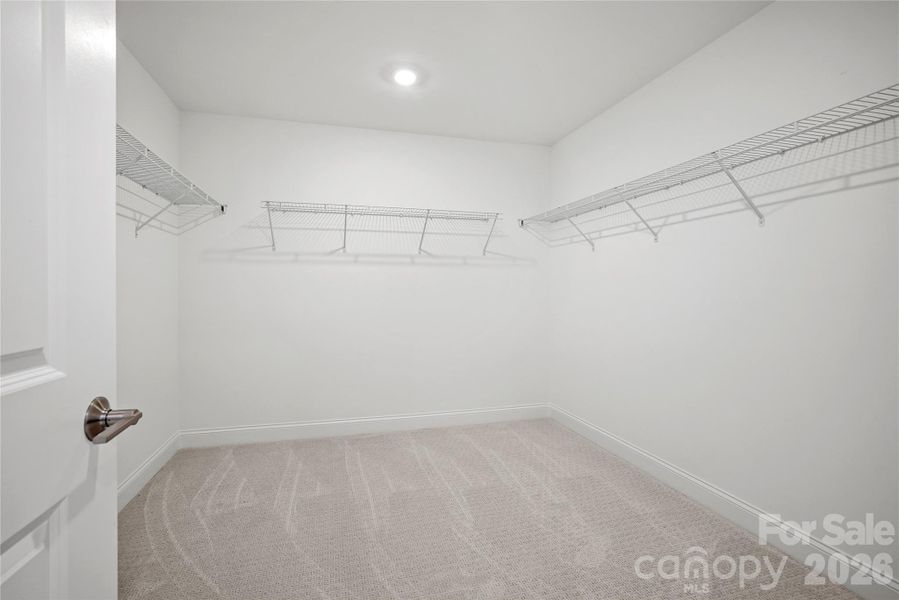 Spacious, unfurnished interior of a new home in Forest Creek, Waxhaw (Image 30).