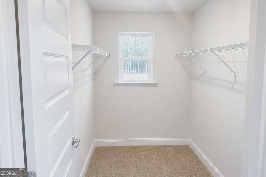 Spacious, unfurnished interior of a new home in Canterbury Villas, Carrollton (Image 18).
