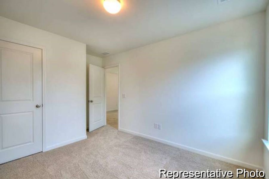 Spacious, unfurnished interior of a new home in Reedy Fork Middleton, Greensboro (Image 24).