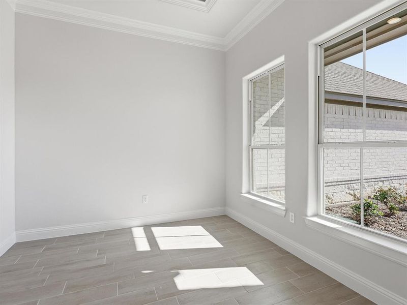 Spacious, unfurnished interior of a new home in , Weatherford (Image 30).
