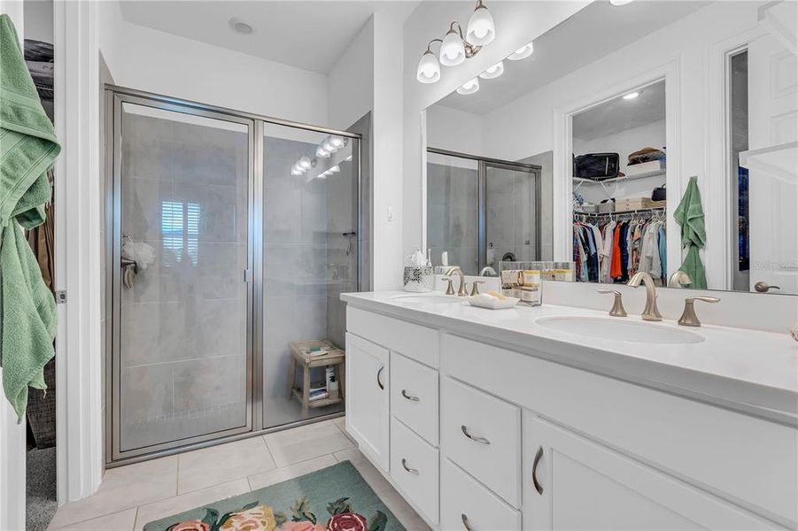 Furnished interior view inside a new home in , Punta Gorda (Image 14).