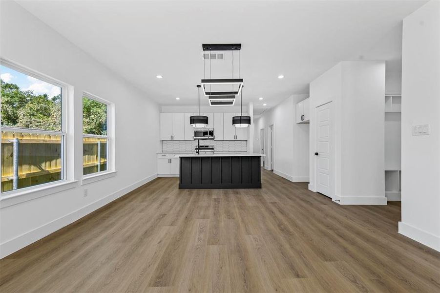 Image 20 of a home in .