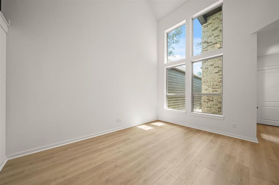 Spacious, unfurnished interior of a new home in Woodforest, Montgomery (Image 20).