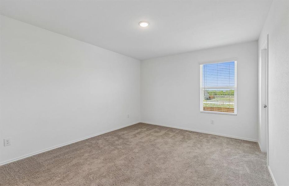 Spacious primary suite