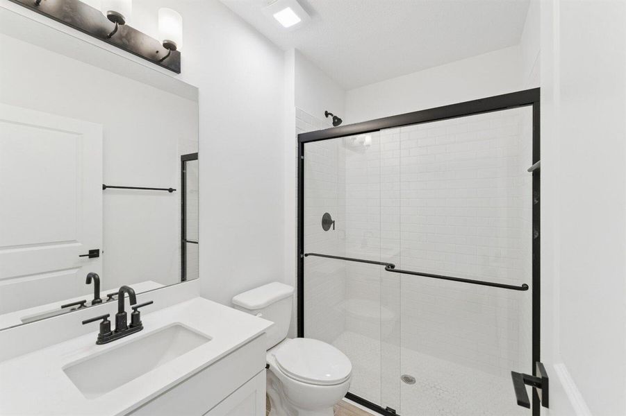 Extra Suite Bath