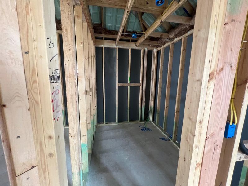 Miscellaneous room with concrete flooring