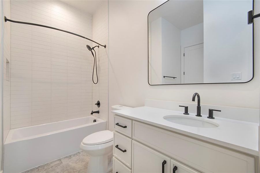 Furnished interior view inside a new home in , Dallas (Image 9).