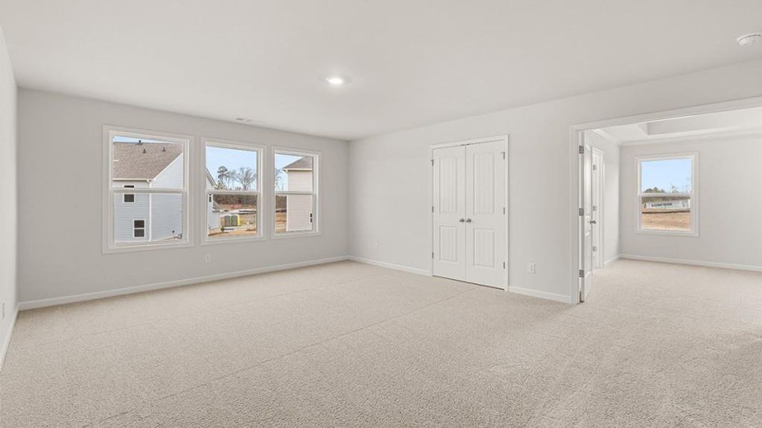 Spacious, unfurnished interior of a new home in Butner Estates, South Fulton (Image 26).