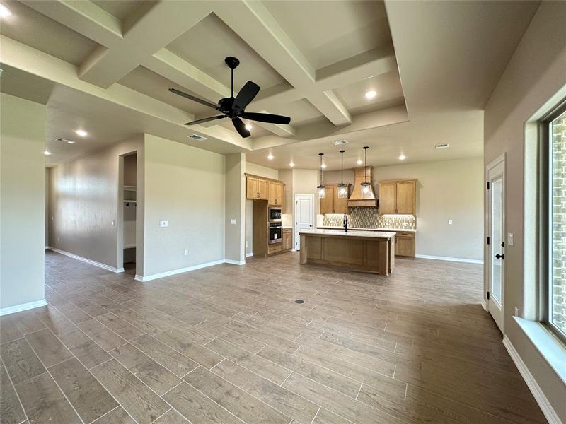 Spacious, unfurnished interior of a new home in , Lorena (Image 26).