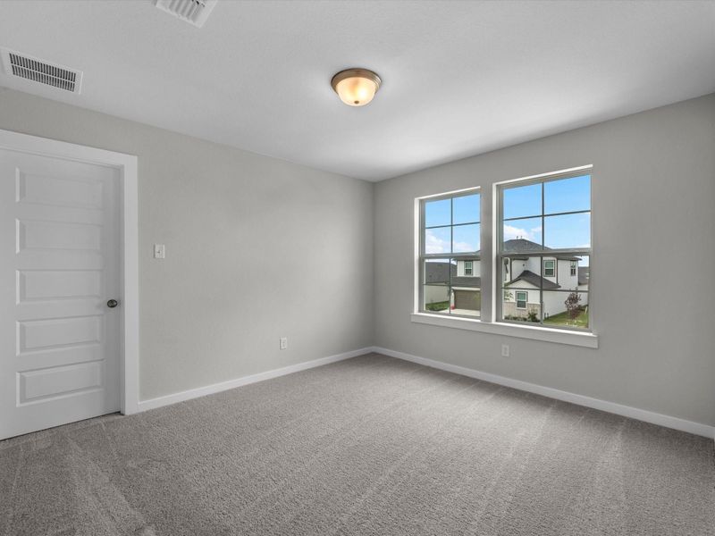 Spacious, unfurnished interior of a new home in Mason Woods, Cypress (Image 10).