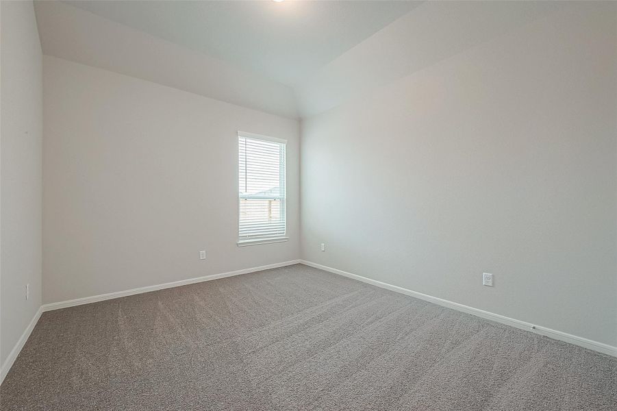 Spacious, unfurnished interior of a new home in River Ranch, Dayton (Image 9).