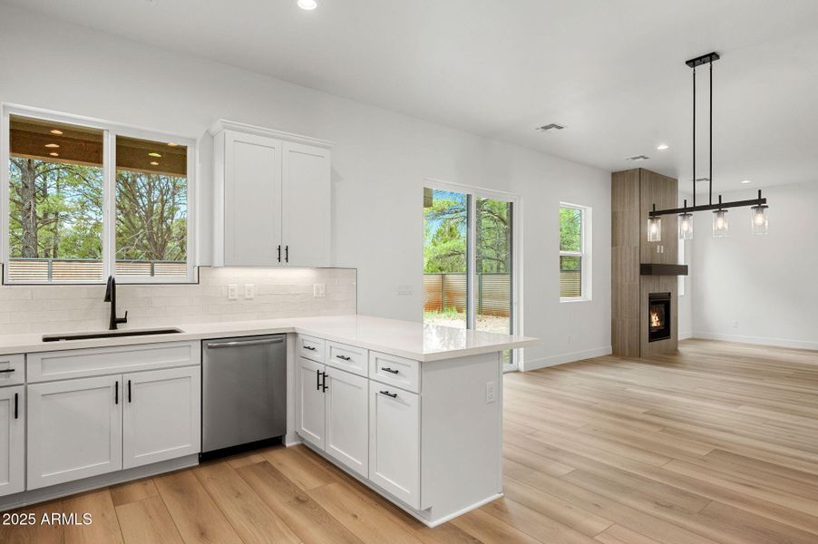 Kitchen to Dining-lot-3-plan-2443-cdr-ri