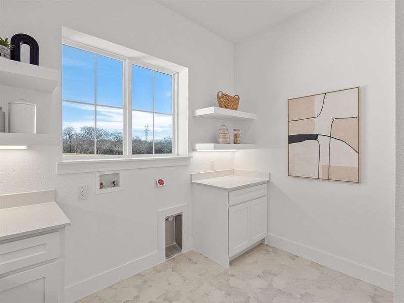 Furnished interior view inside a new home in , Gunter (Image 35).