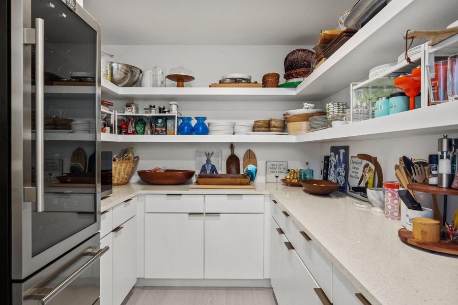Walk-in Pantry